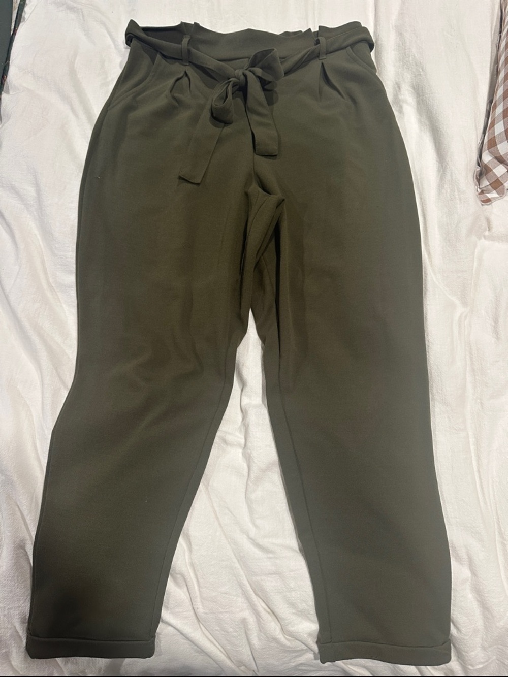 Women’s Olive Green Tie-Waist Pants